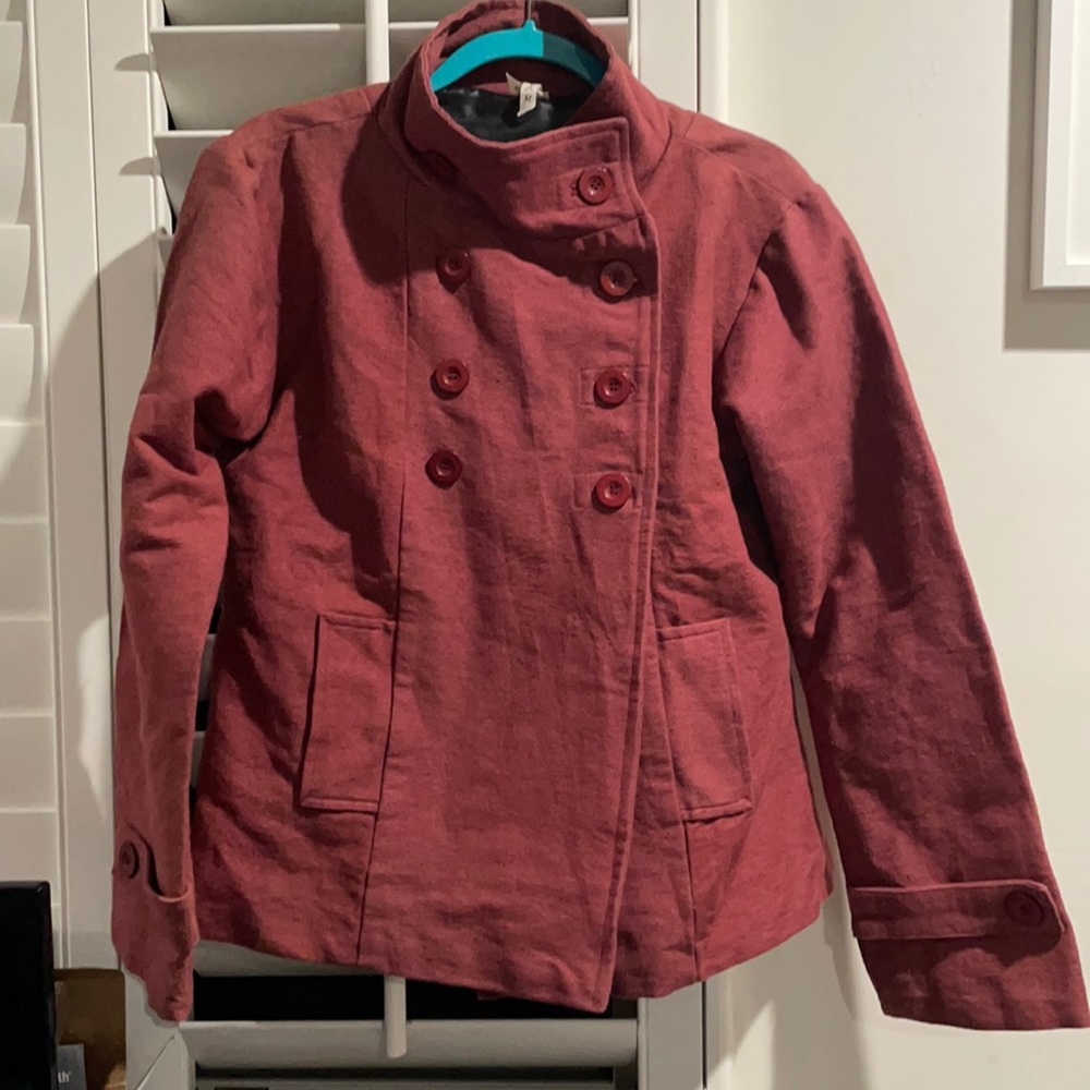 Pea coat style, with pockets